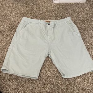 Mens Joe Jean cotton shorts .size 36- mint green. Worn great condition